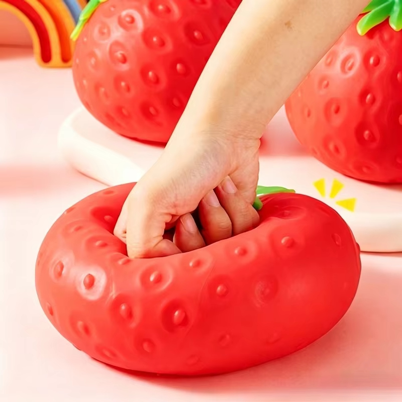 Party Games Ideas - Mainan Squishy Stroberi Raksasa Bentuk Buah